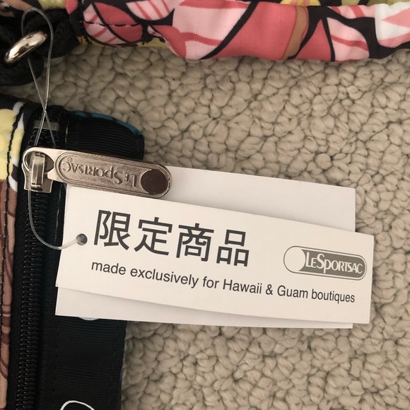 Le Sport Sac crossbody bag with pouch. - Picture 2 of 3